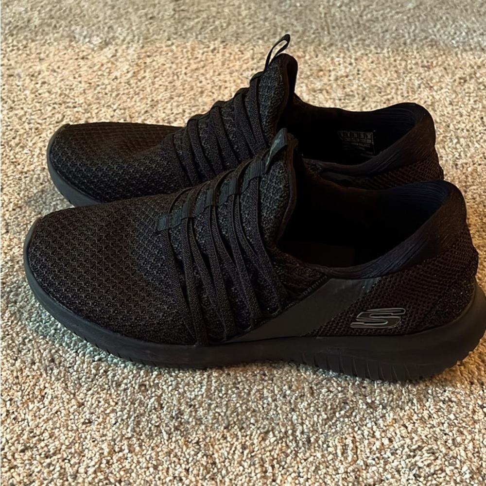 Sketchers Slip On Sneakers